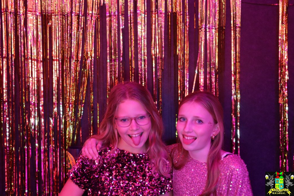 ../Images/Jeugd Opwarmbal Photobooth 291.jpg